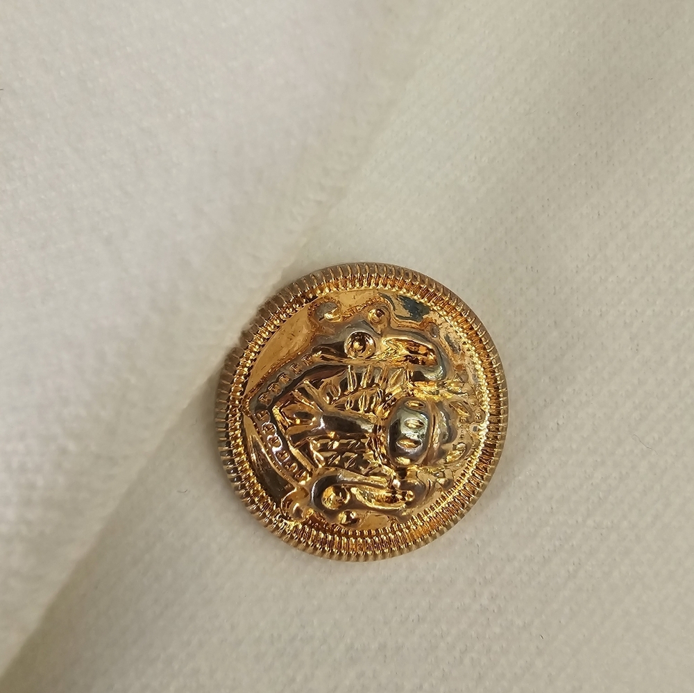 Elegant Woman's White Double-Breasted Fall/Winter Classic Coat with Gold Buttons - Picture 5 of 13